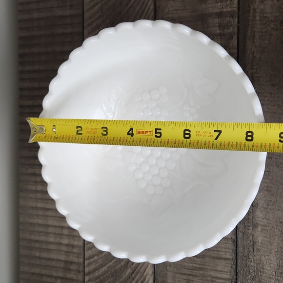Vintage Marked Imperial Glass grape pattern opaque white milk glass bowl - Picture 5 of 7